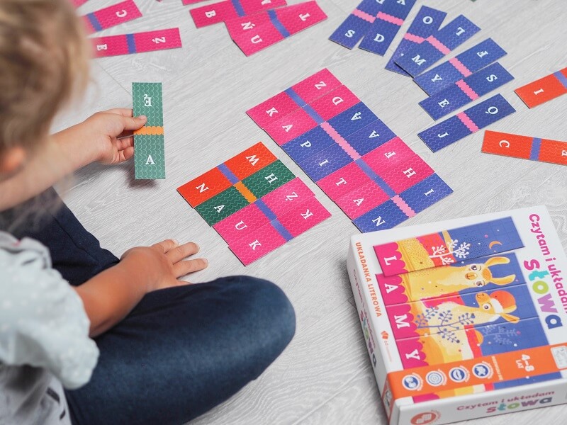 Czytam i układam słowa. Układanka literowa | Dziecko poznaje litery poprzez doświadczenie i zabawę!