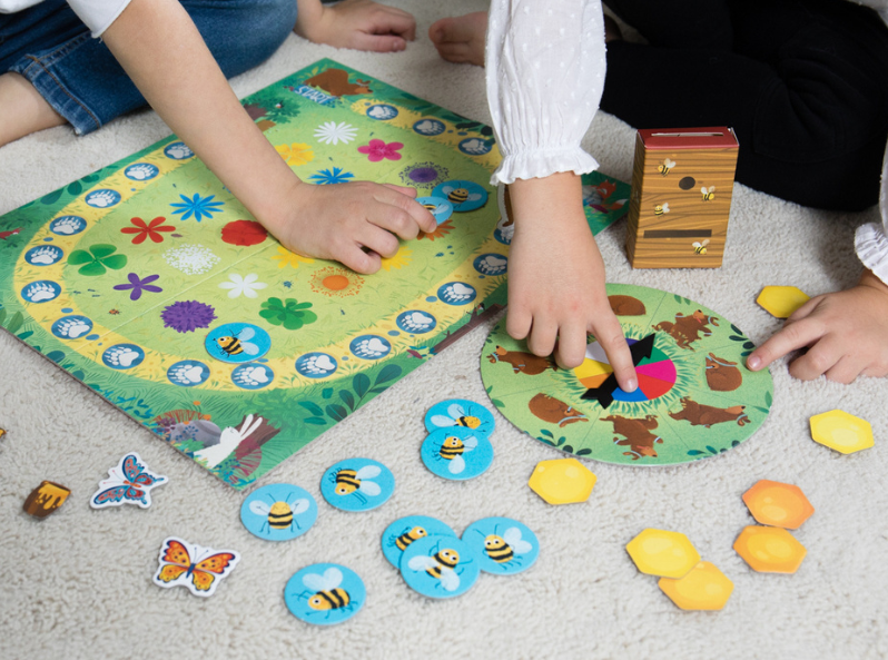 Gra kooperacyjna Miś i pszczoły od Kapitana Nauki – planszówka dla całej rodziny, dzieci 3–8 lat